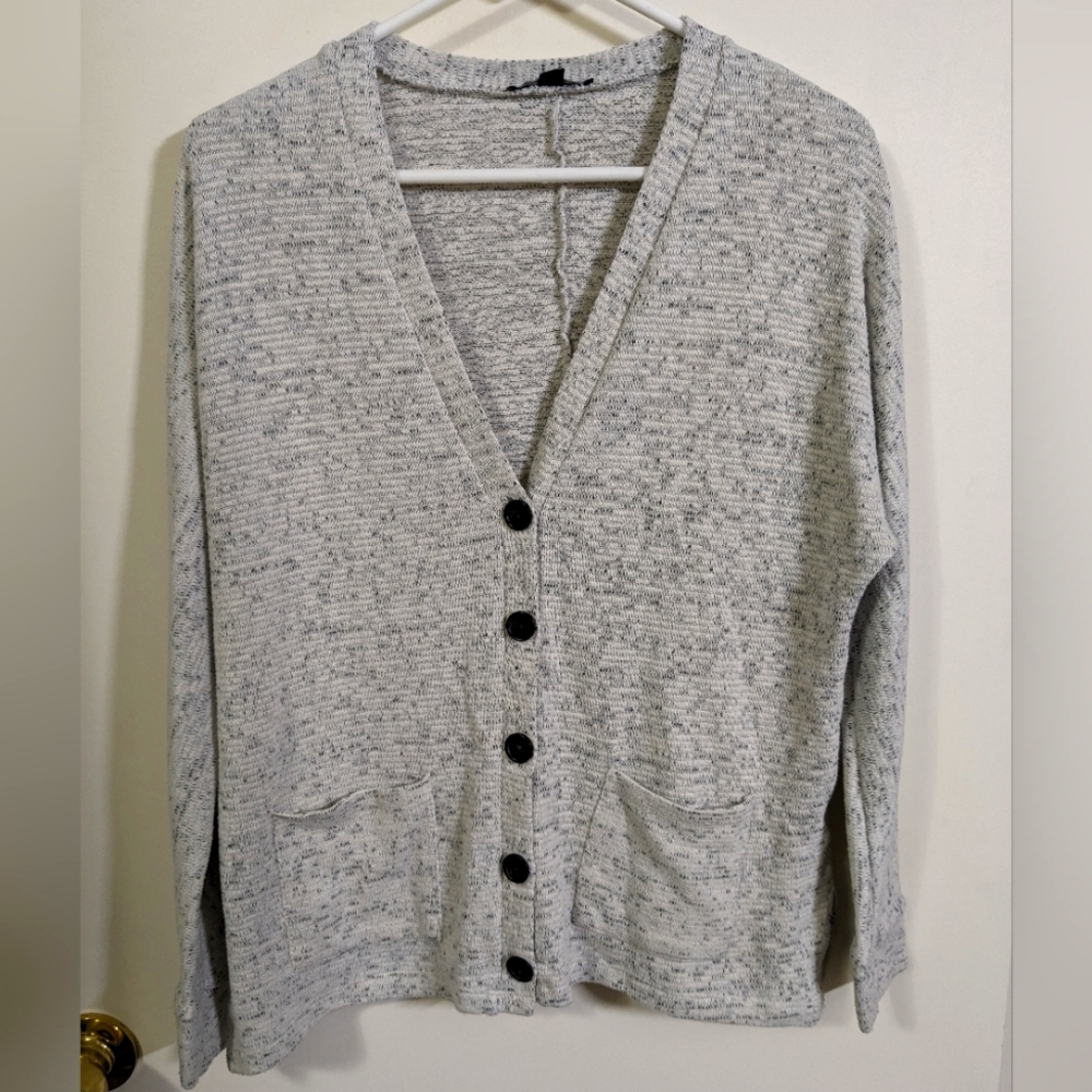 American Eagle speckled button up cardigan